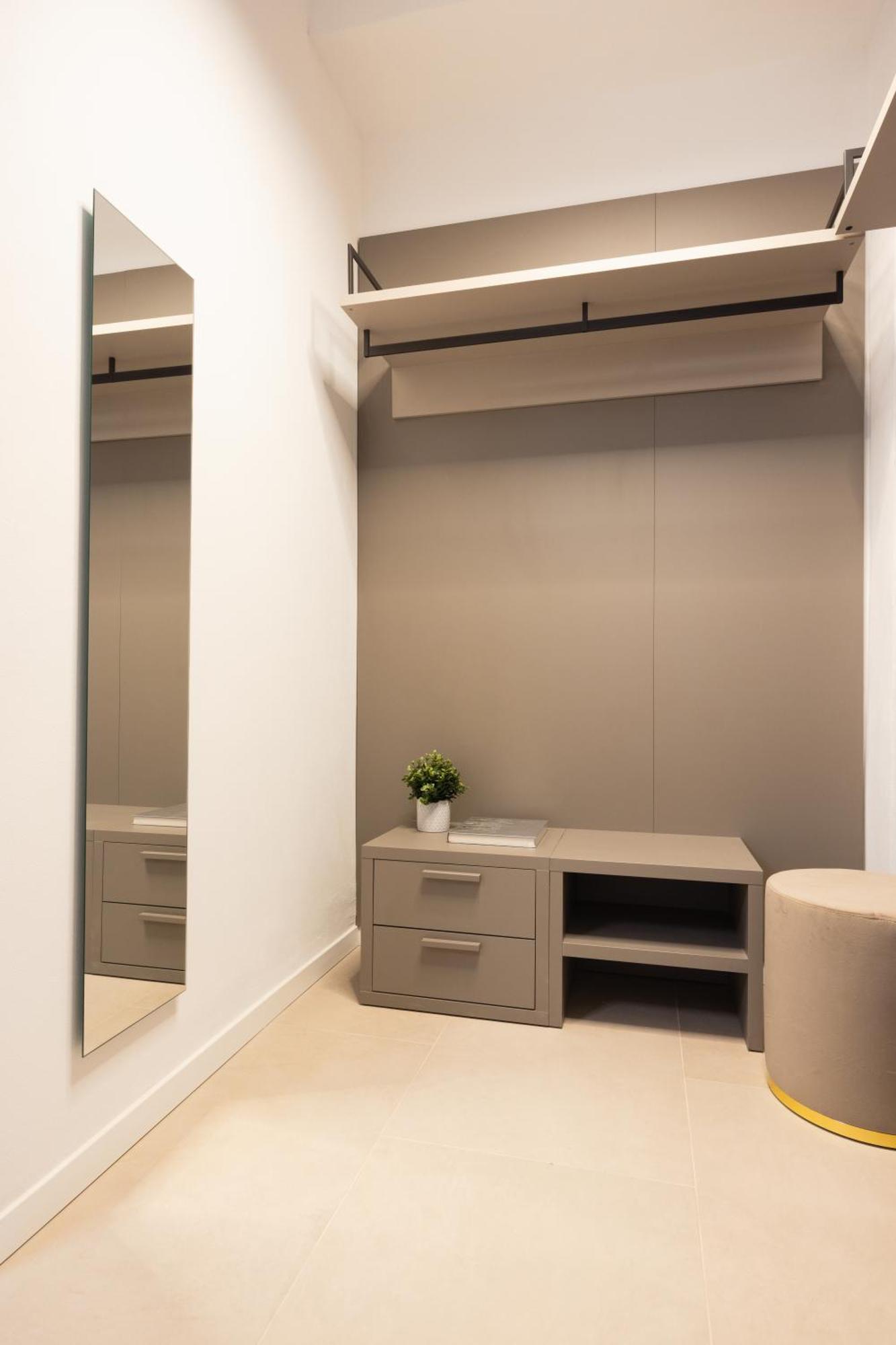 Luxury Station Suite Болонья Экстерьер фото