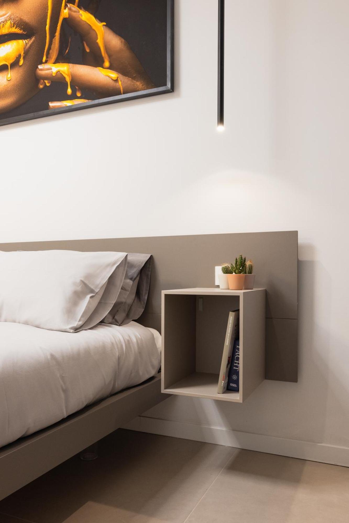 Luxury Station Suite Болонья Экстерьер фото